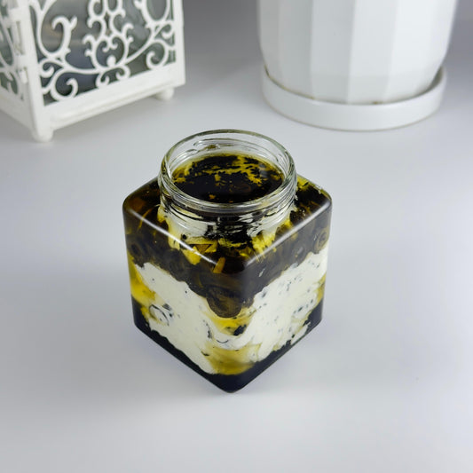 لبنة الزيتون الأسود والحبة السوداء